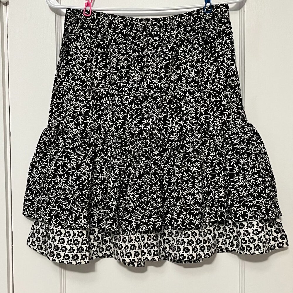 Michael Seroy VTG tiered ruffle skirt size small black white floral color block
